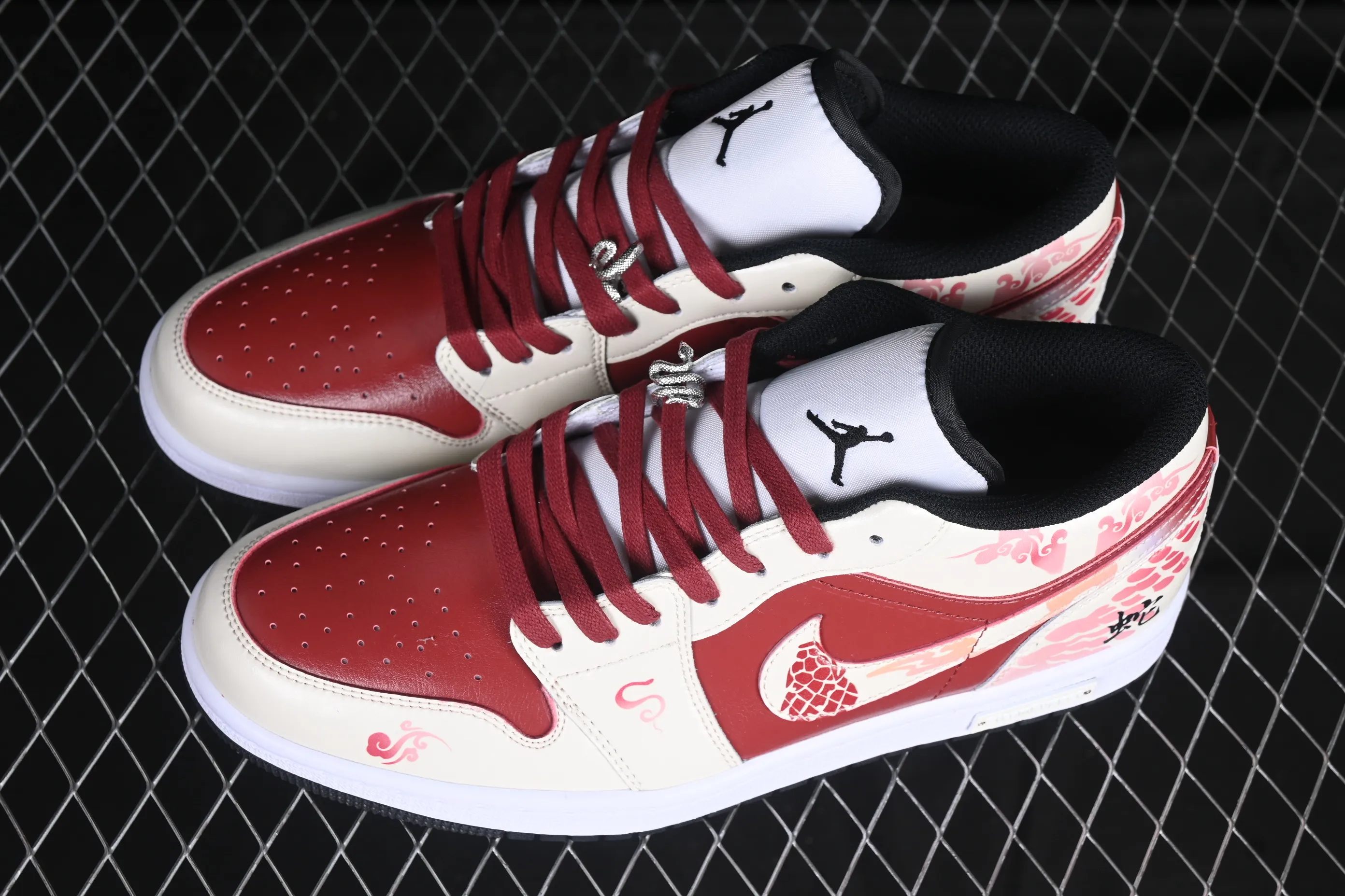 All categories Air Jordan Jordan series basketball shoes Air Jordan 1 Low Air Jordan 1 Low OG AJ1 Joe 1 Year of the Snake limited low-top retro basketball shoes 553558-132